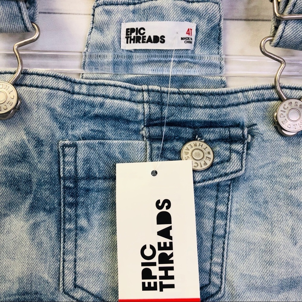Epic Threats Girls 4T Tie-Dyed Denim shortoveralls - Picture 5 of 6